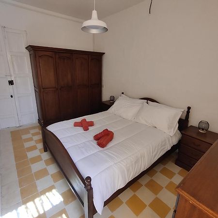 Peaceful Traditional Maltese Townhouse Luqa Bagian luar foto