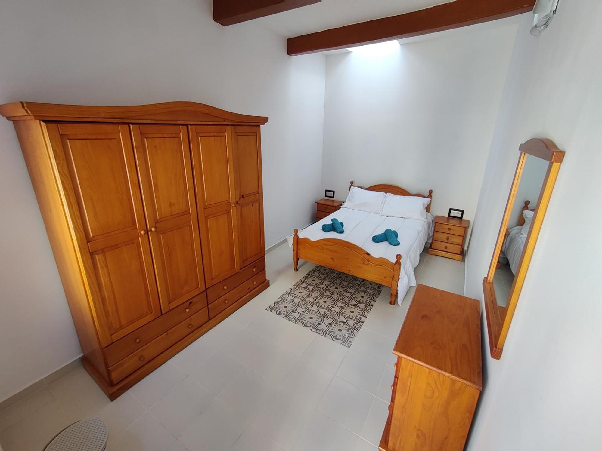 Peaceful Traditional Maltese Townhouse Luqa Bagian luar foto